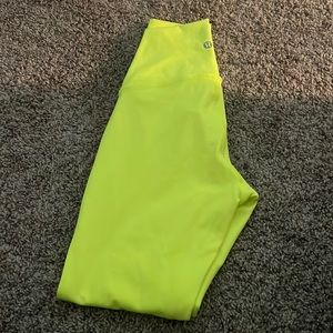 rare lululemon neon yellow size two wunder unders